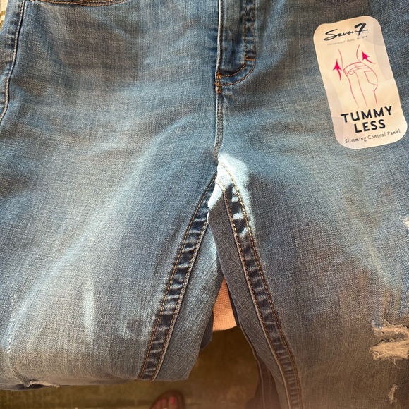 A lot of FIVE size 12 women’s jeans. Some still have tags on. - Picture 8 of 8